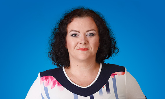 Eliza Wyrwich works in the accounting, financial and debt collection department at Mega Pol Trans in Pila; the department uses T