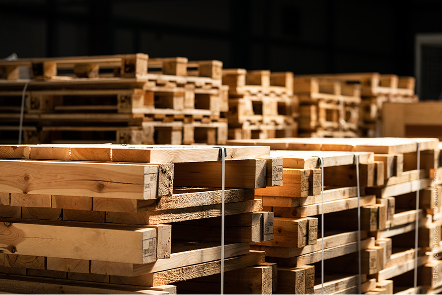 pallets-900x600px-web